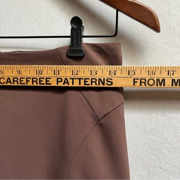 Garfield & Marks Dasha Elegant Brown Women's Skirt Sz 2 - Picture 8 of 8